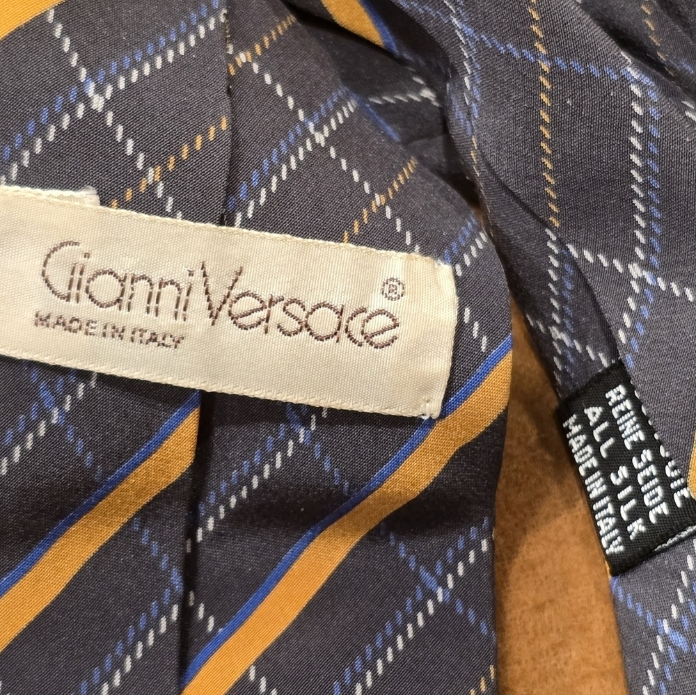 Gianni Versace vintage Men's Silk Tie Abstract Plaid - Picture 3 of 6